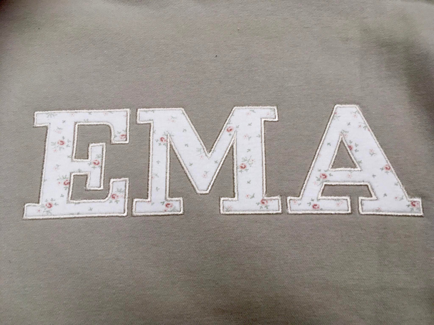 Tikitud lasteriietest pusa "EMA" või "ISA"